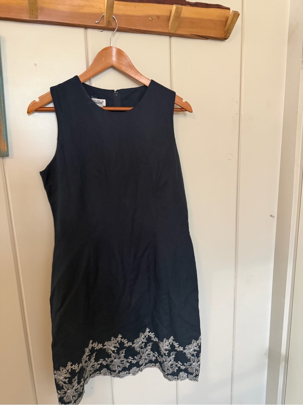 Vintage Newport News Styleworks Linen Blend Embroidered Hem Dress Navy 8